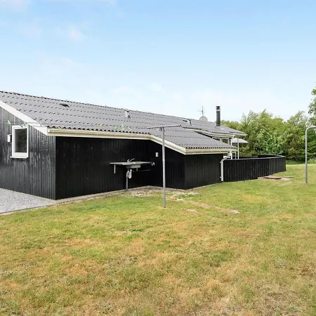 Frudde - 400m From The Sea In Ne Jutland By Interhome Holiday home
